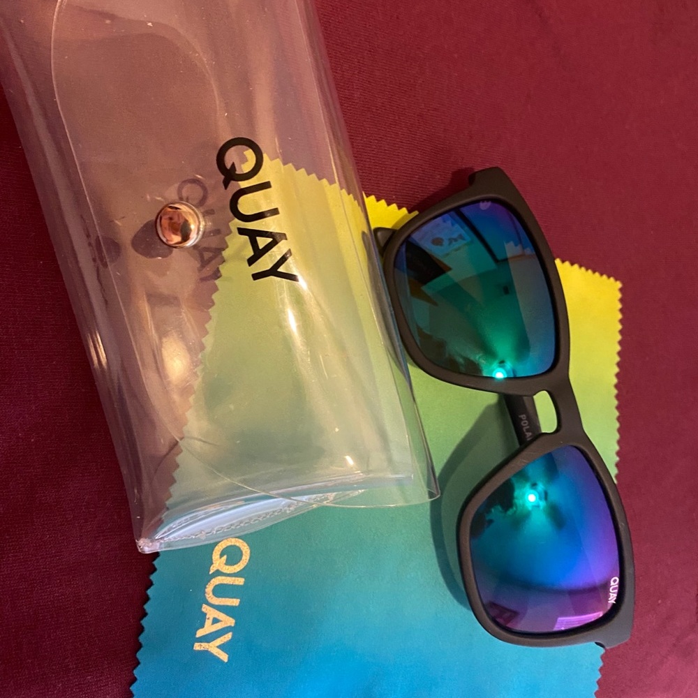 Quay hardwire polarized sunglasses